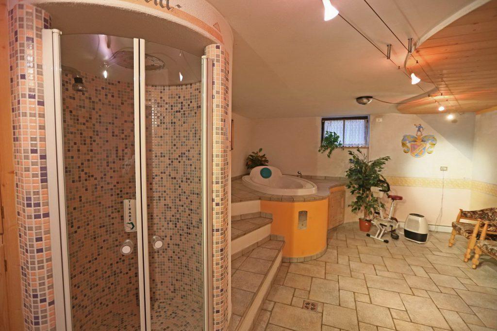 Hotel San Giovanni ヴィーゴ・ディ・ファッサ エクステリア 写真