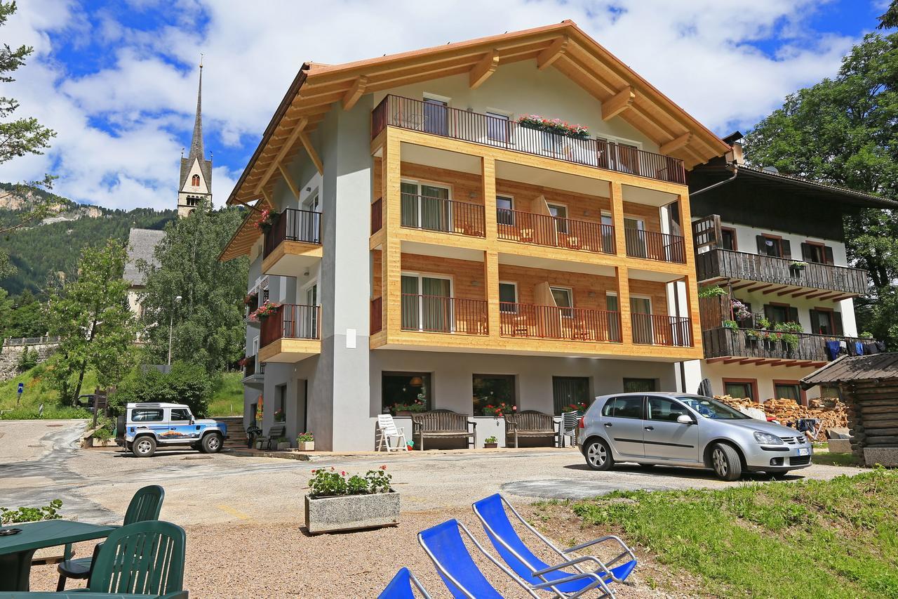 Hotel San Giovanni ヴィーゴ・ディ・ファッサ エクステリア 写真
