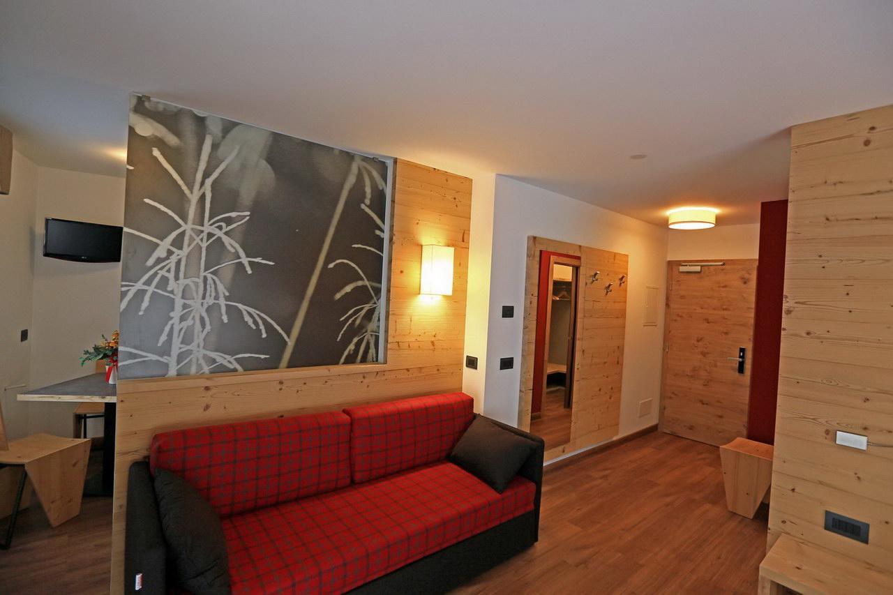 Hotel San Giovanni ヴィーゴ・ディ・ファッサ エクステリア 写真